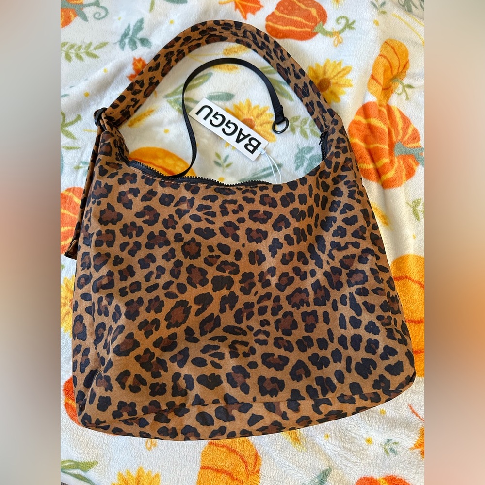 Baggu Leopard Shoulder Bag